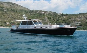 GRAND BANKS EASTBAY 54 -img1