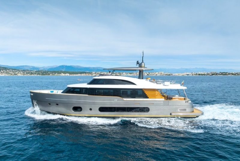 Azimut Magellano 25-img1